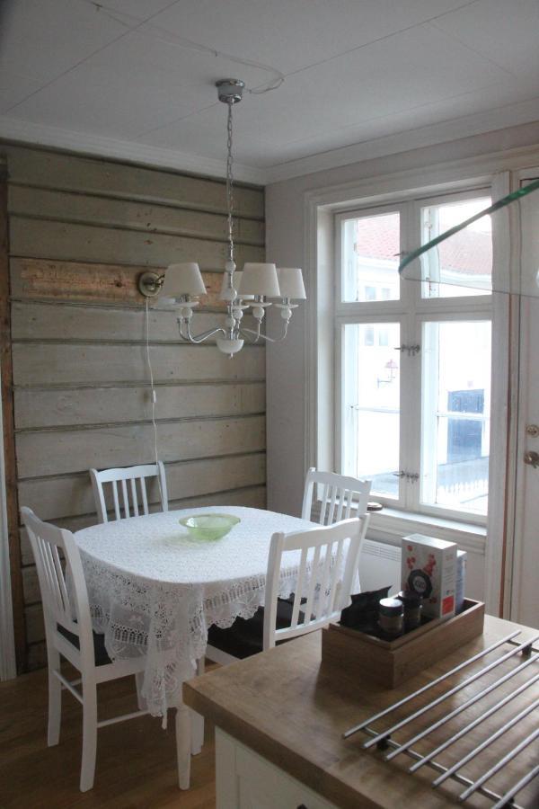 Gamle Apoteket I Gamle Skudeneshavn Apartment ภายนอก รูปภาพ